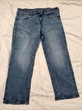 American Eagle Original Straight Leg Jeans 38 x 30 - Medium Blue